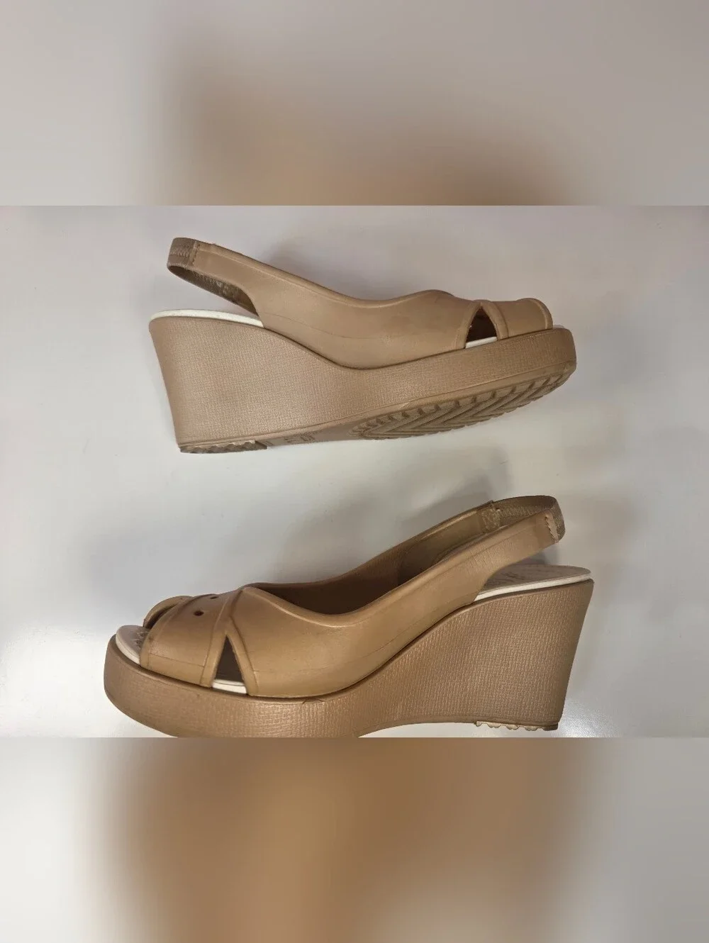 Crocs Farrah Wedge Slingback Sandals Nude Beige W8